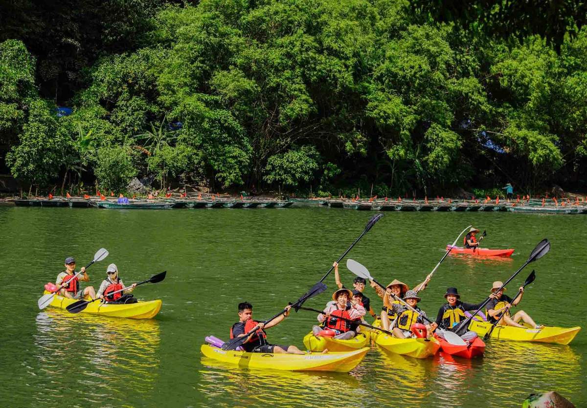 Chèo Thuyền kayak Ninh Bình
