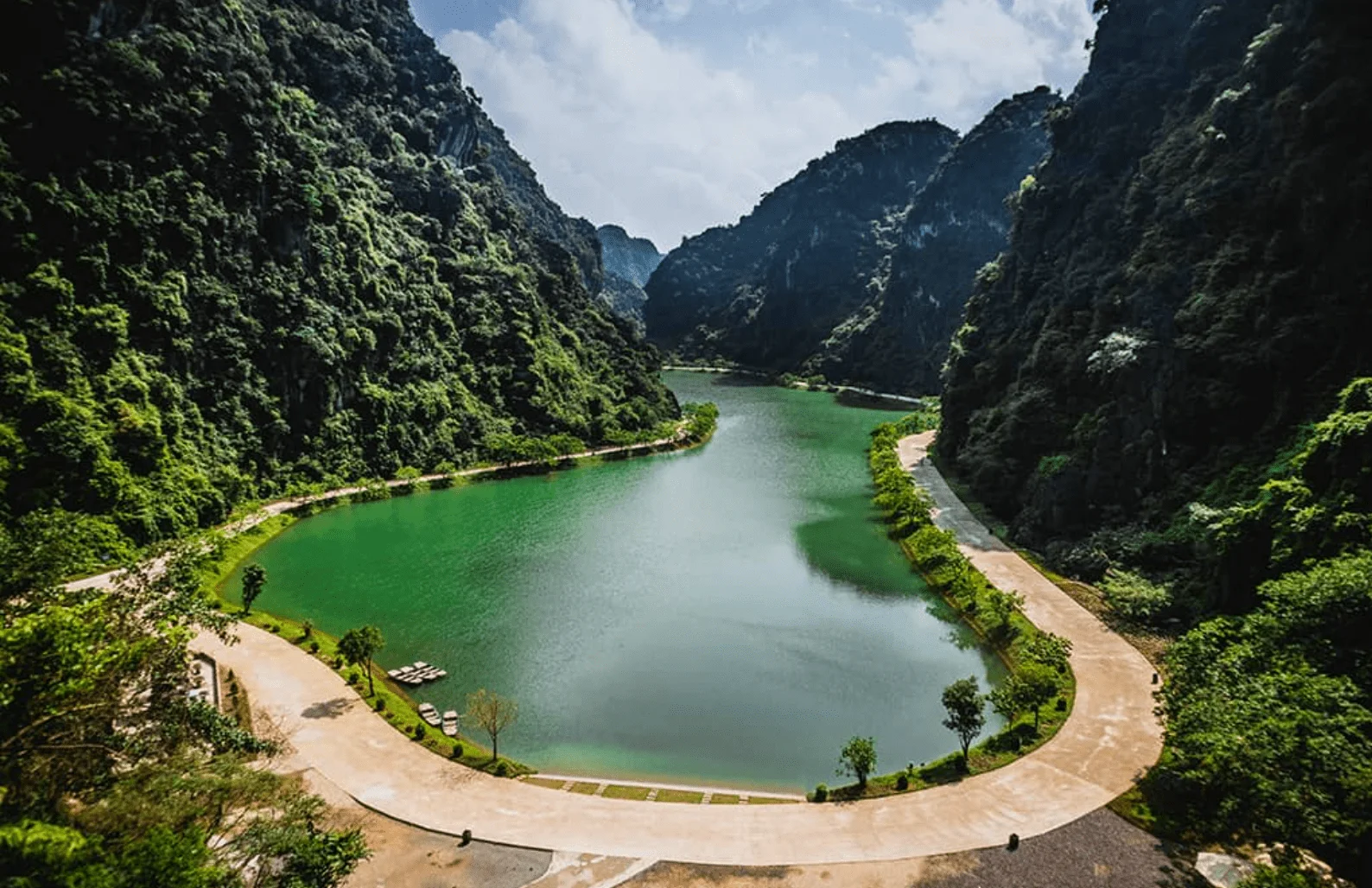 du lịch Ninh Bình 2 ngày 1 đêm