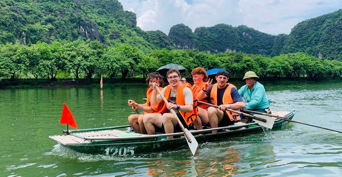 du lịch Việt Nam mở cửa