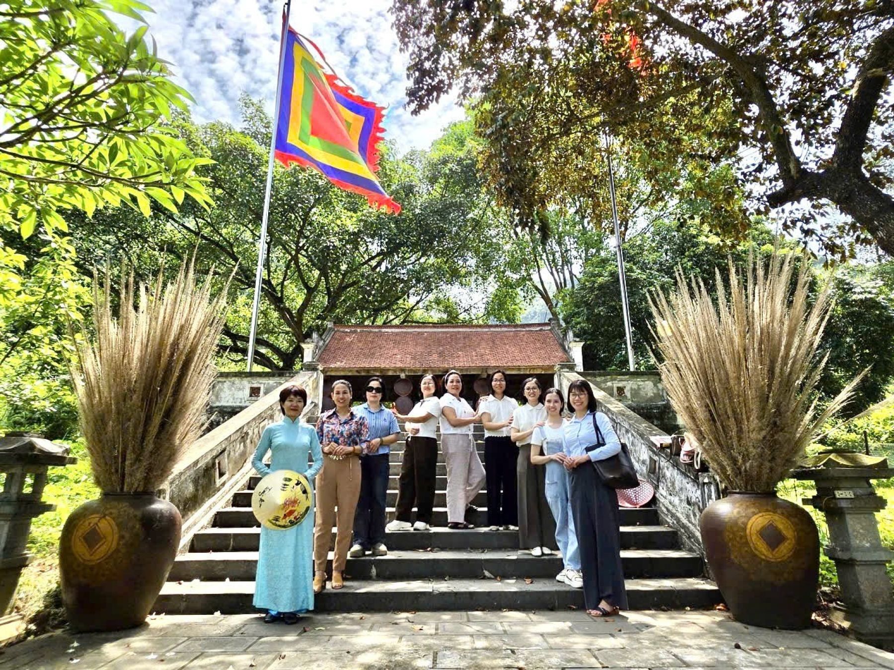du lịch cố đô Hoa Lư